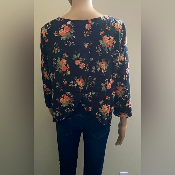 Jaime - Picture 3 of 4